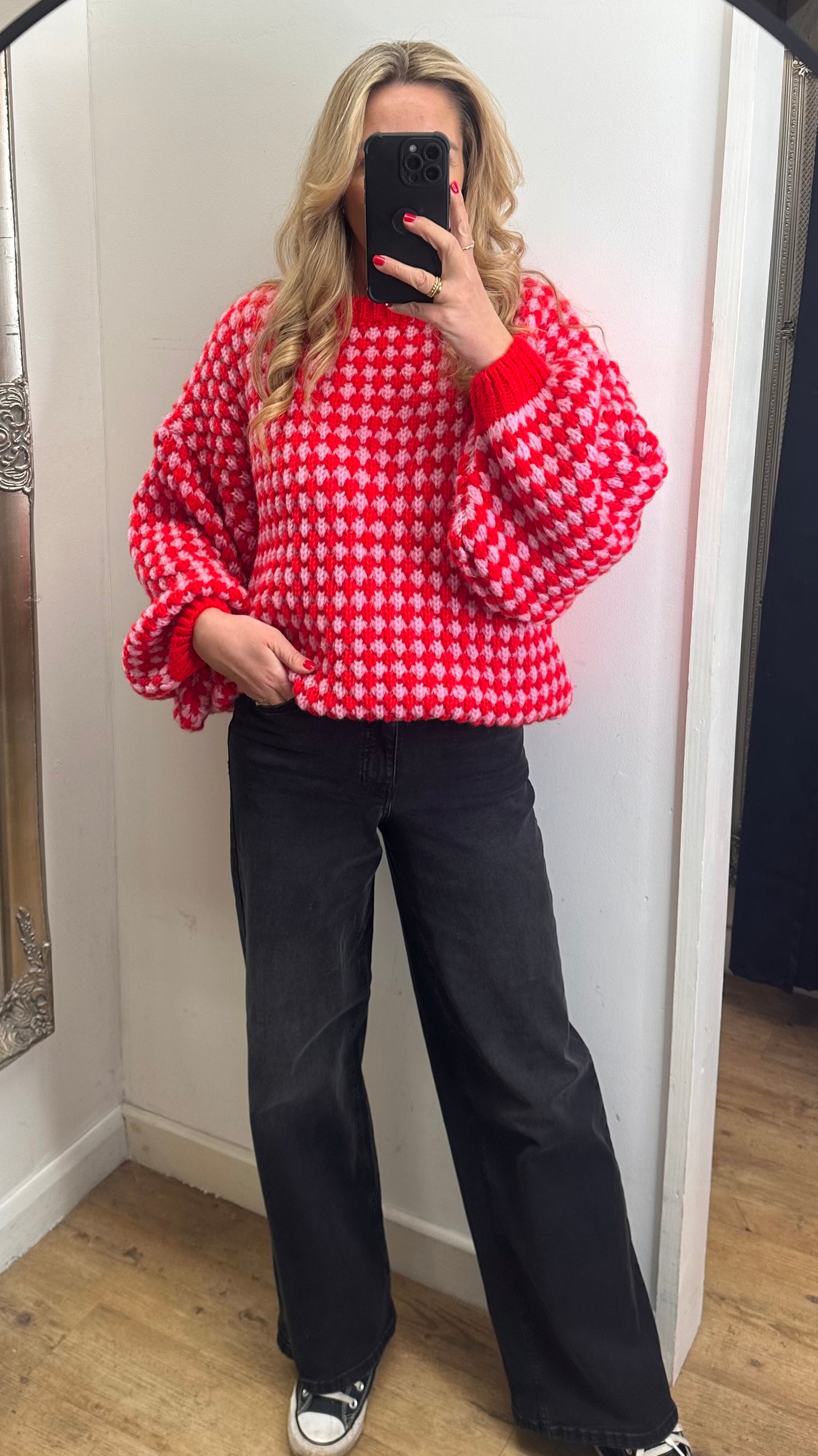 Red/Pink Pattern Chunky Knit