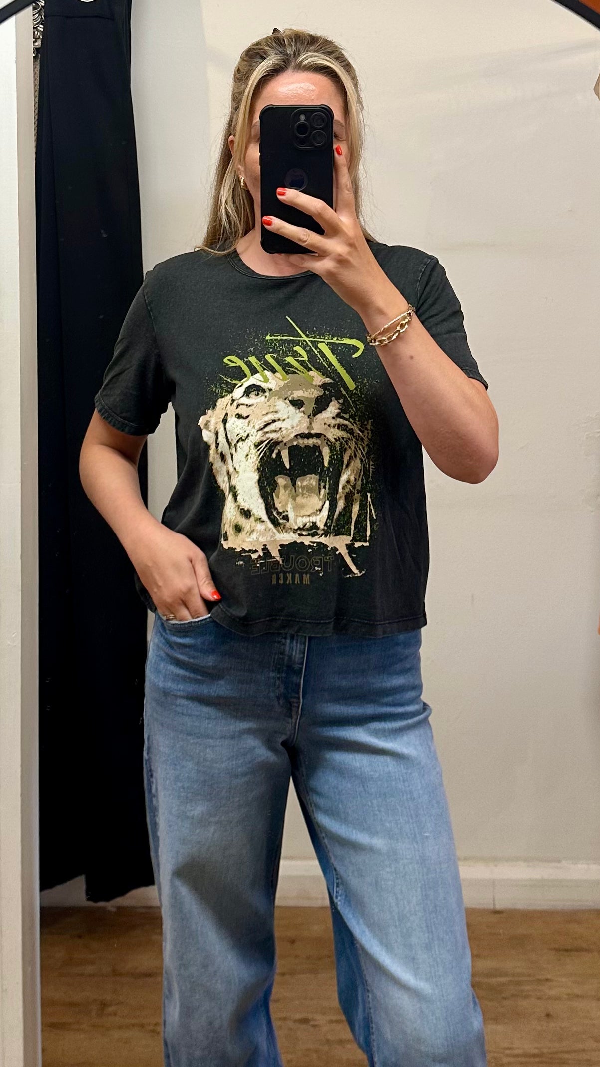 Washed Black T-shirt - True Trouble Maker Slogo