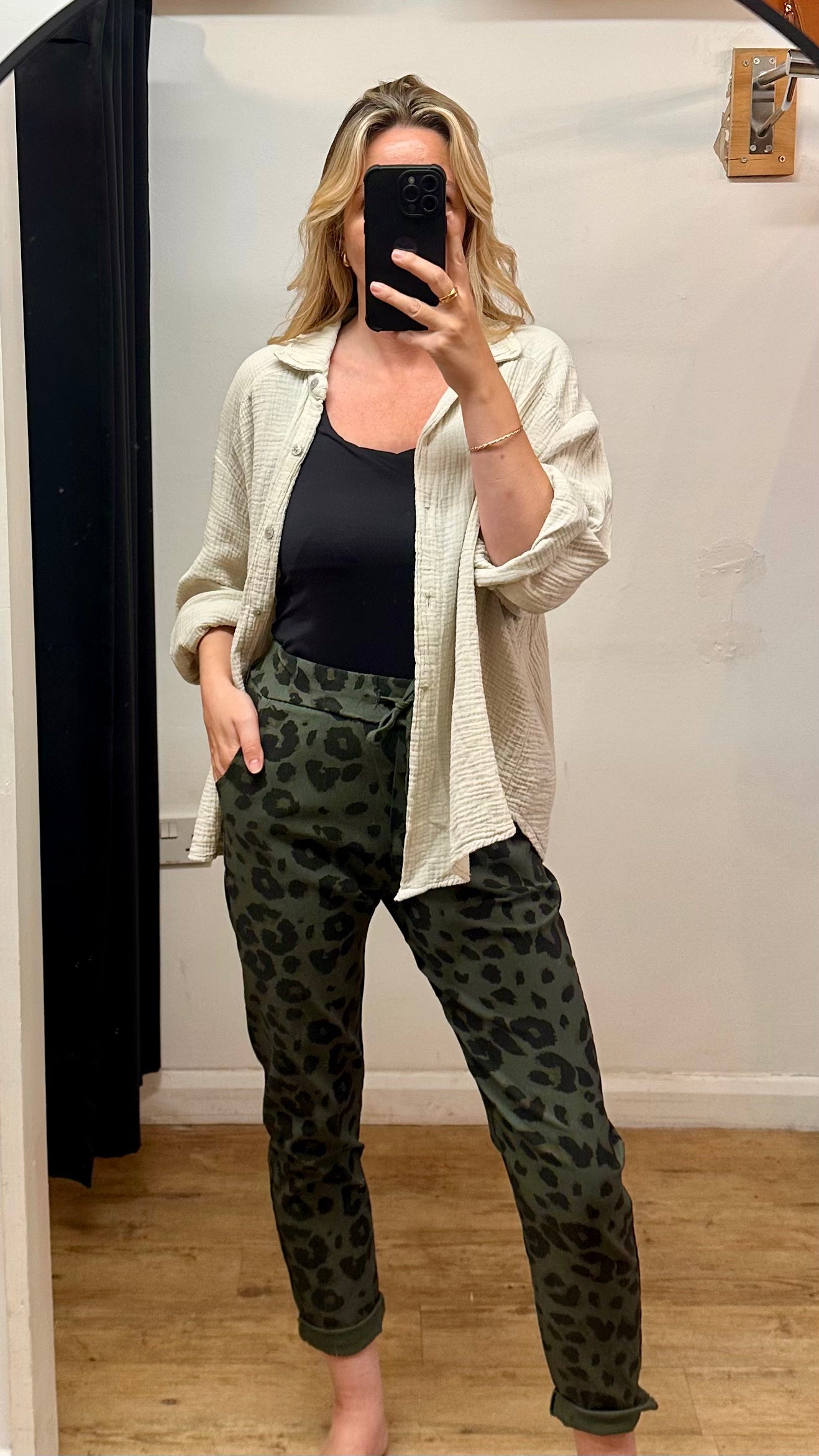 Beige cheesecloth shirt