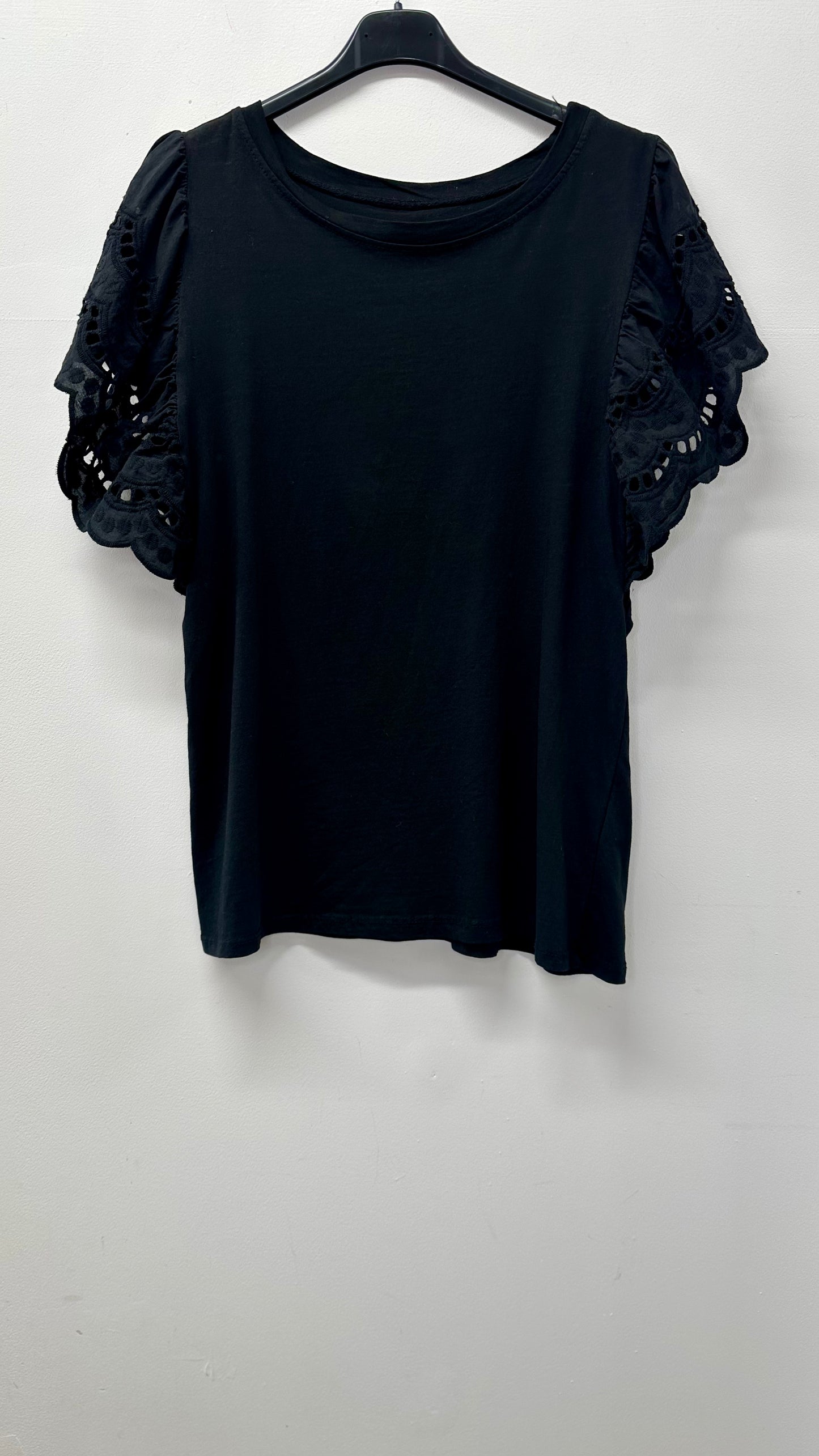 Frill sleeve T-shirt - Black