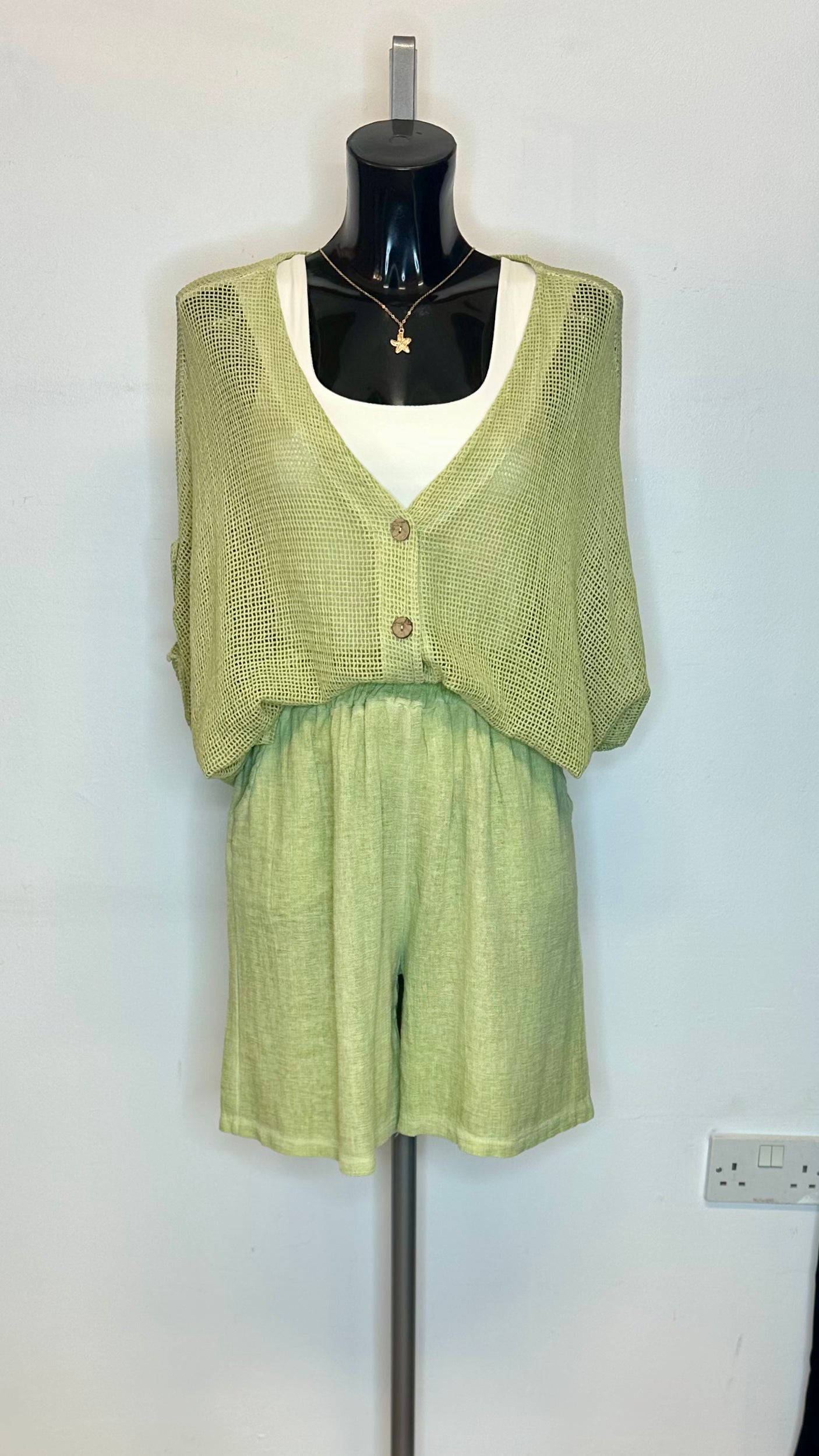Cotton / Linen Shorts - Pistachio Green Colour