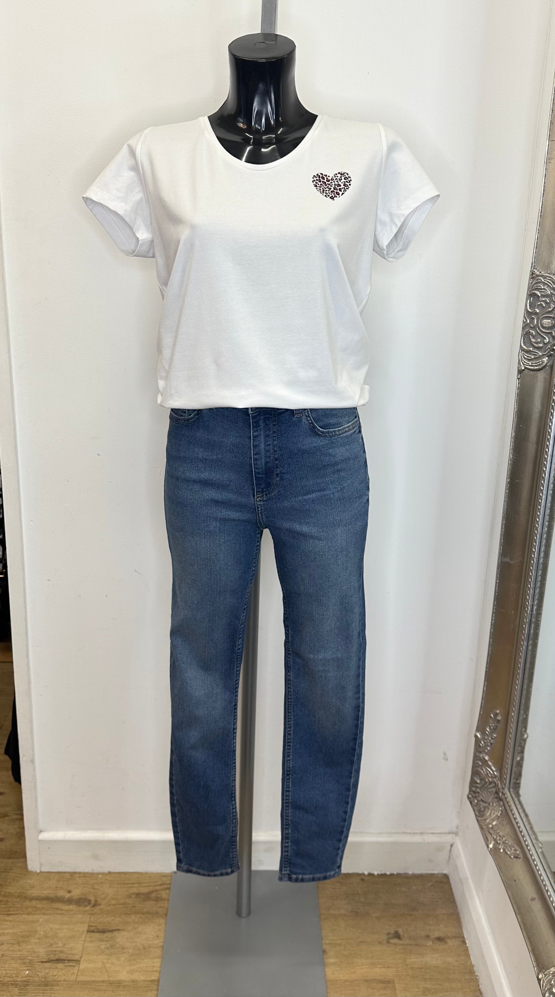 Short deals ankle jeans