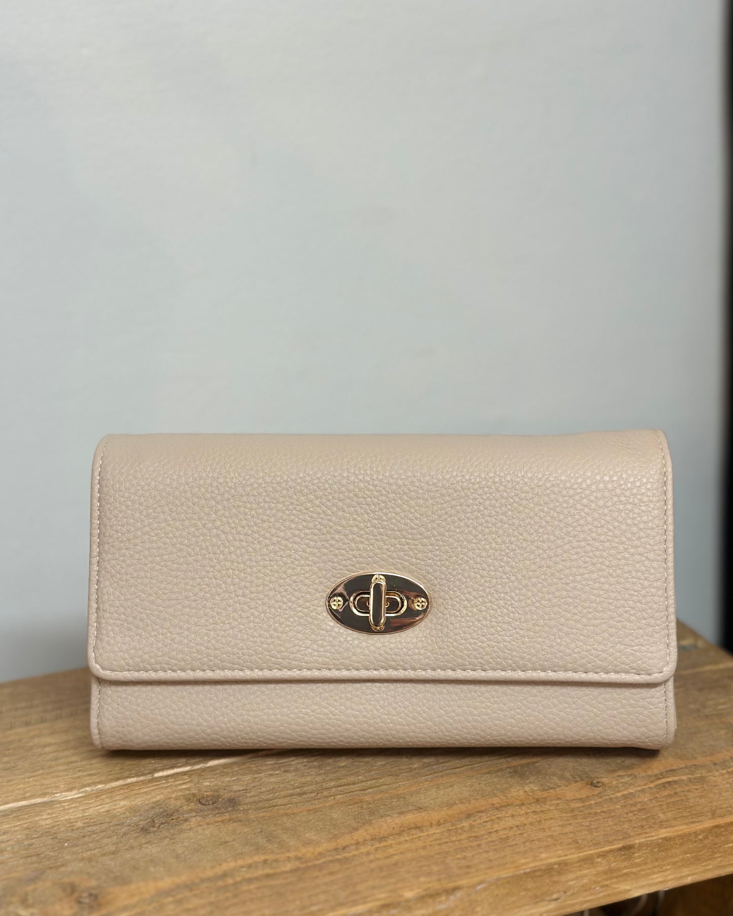 Clutch Purse with detachable strap - Nude Colour