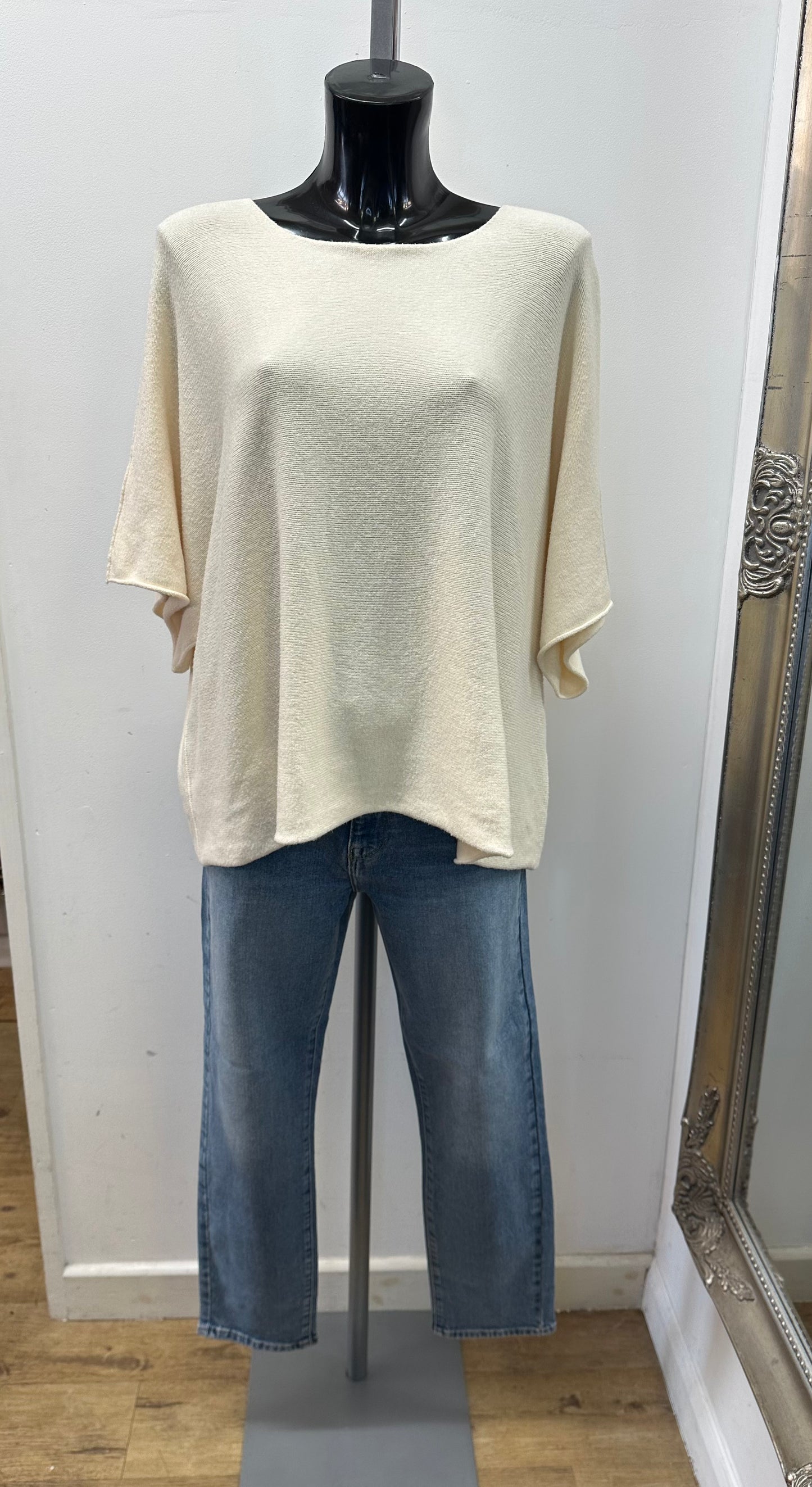 Cream short sleeved jumper