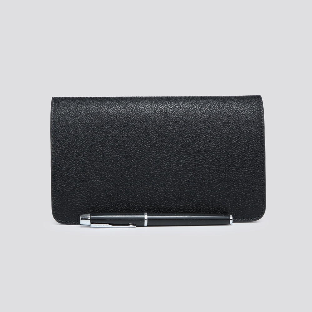 Purses in a variety of colours