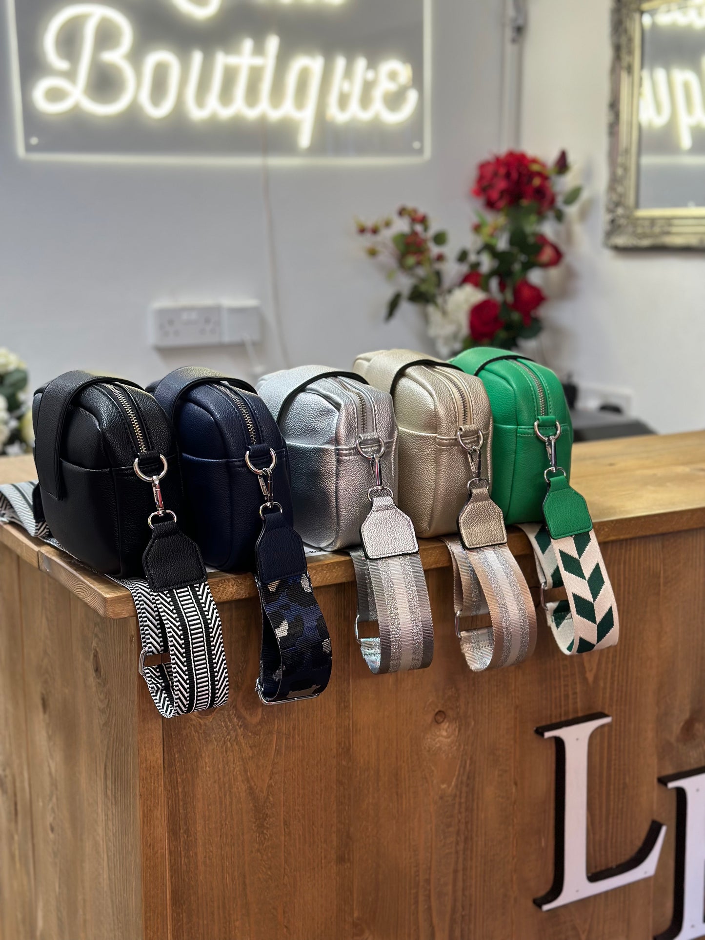 Camera bag with straps - Variety of colours