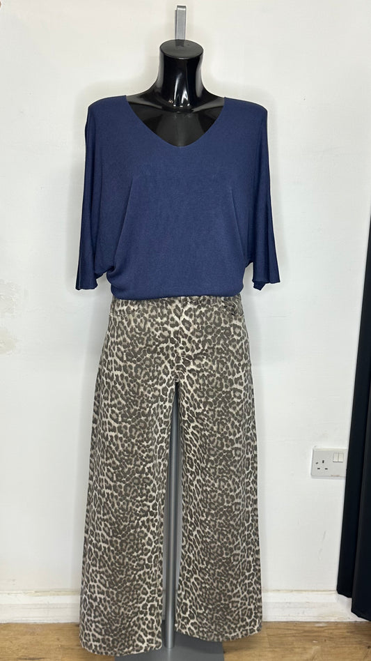 Fine Knit Top - Navy Colour