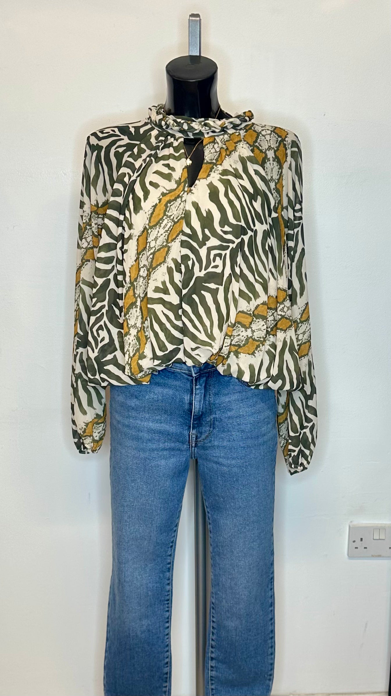 Pattern Top - Khaki / Mustard