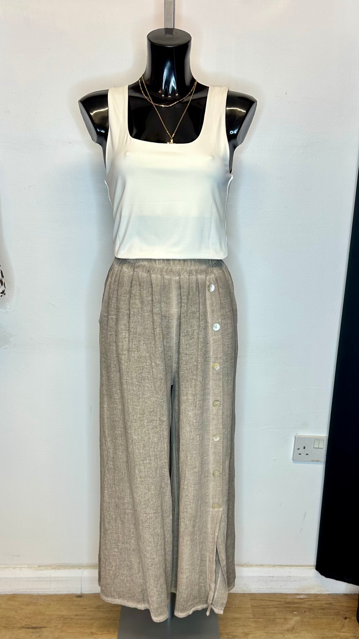 Cotton / Linen Button Trousers - Mocha Colour