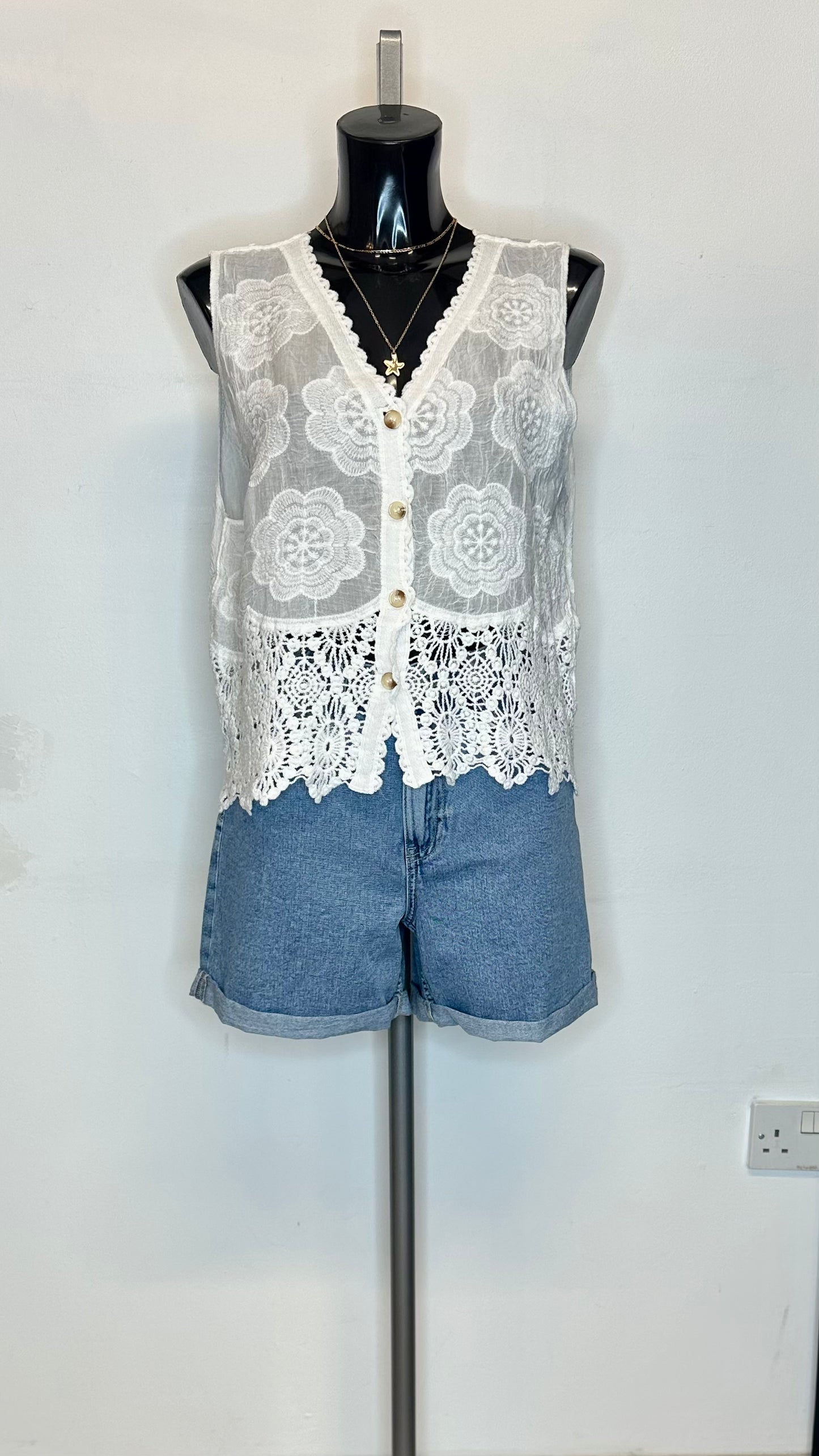 Sleeveless Lace Trim Cotton Top - White Colour