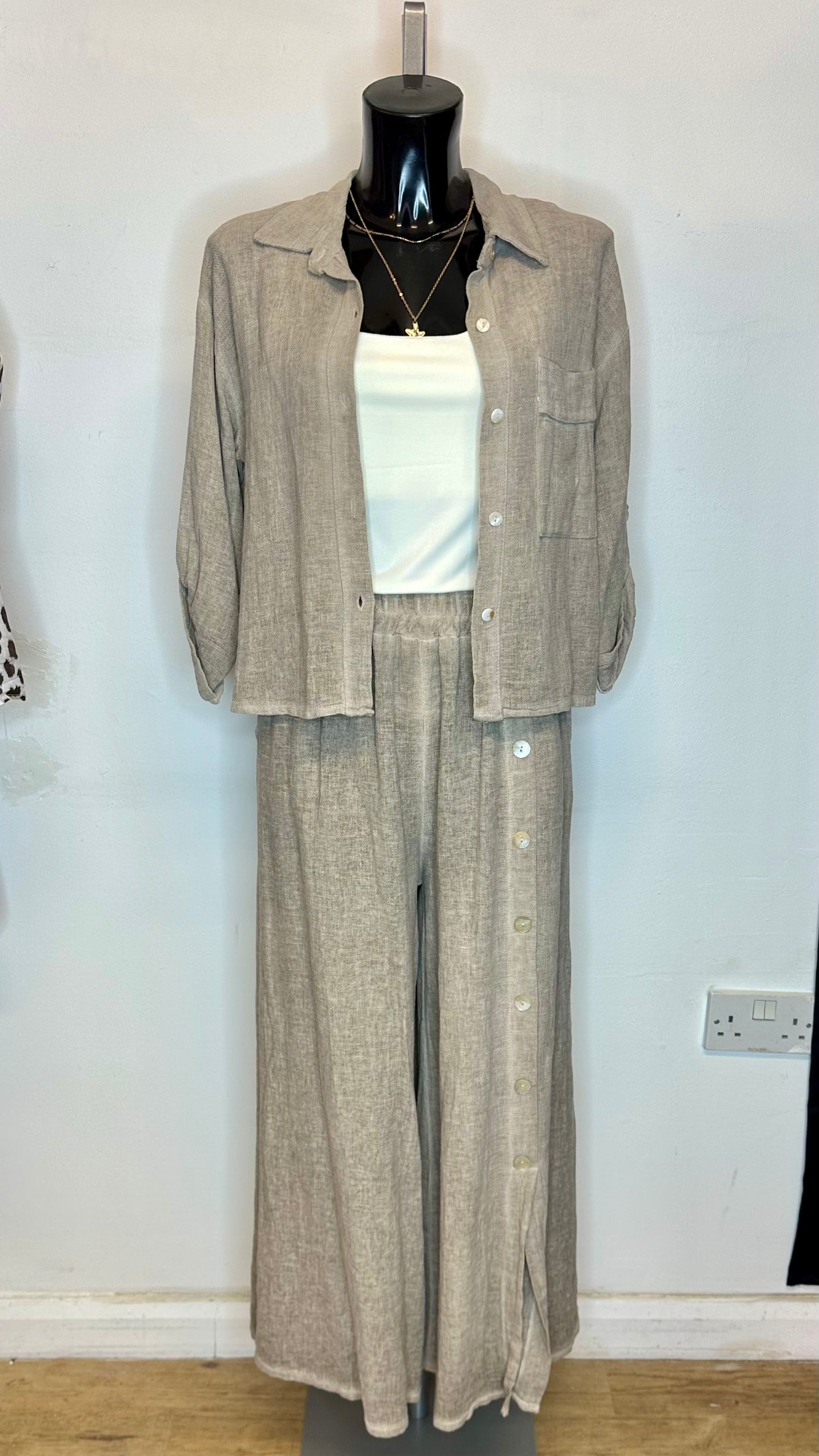 Cotton / Linen Button Trousers - Mocha Colour