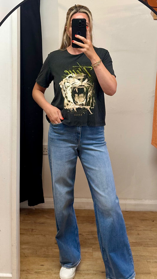 Washed Black T-shirt - True Trouble Maker Slogo