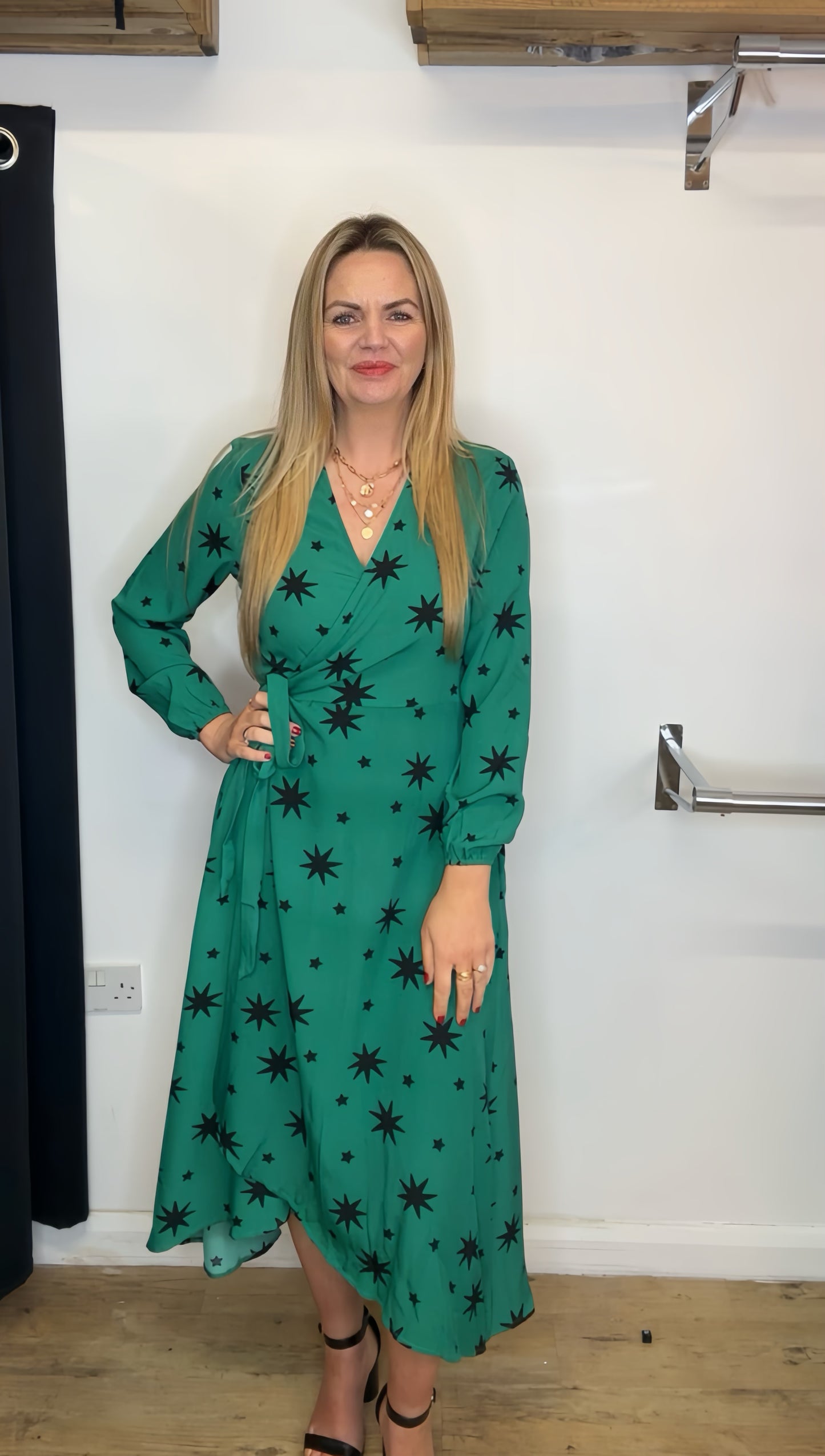 Green star wrap dress - Long sleeves