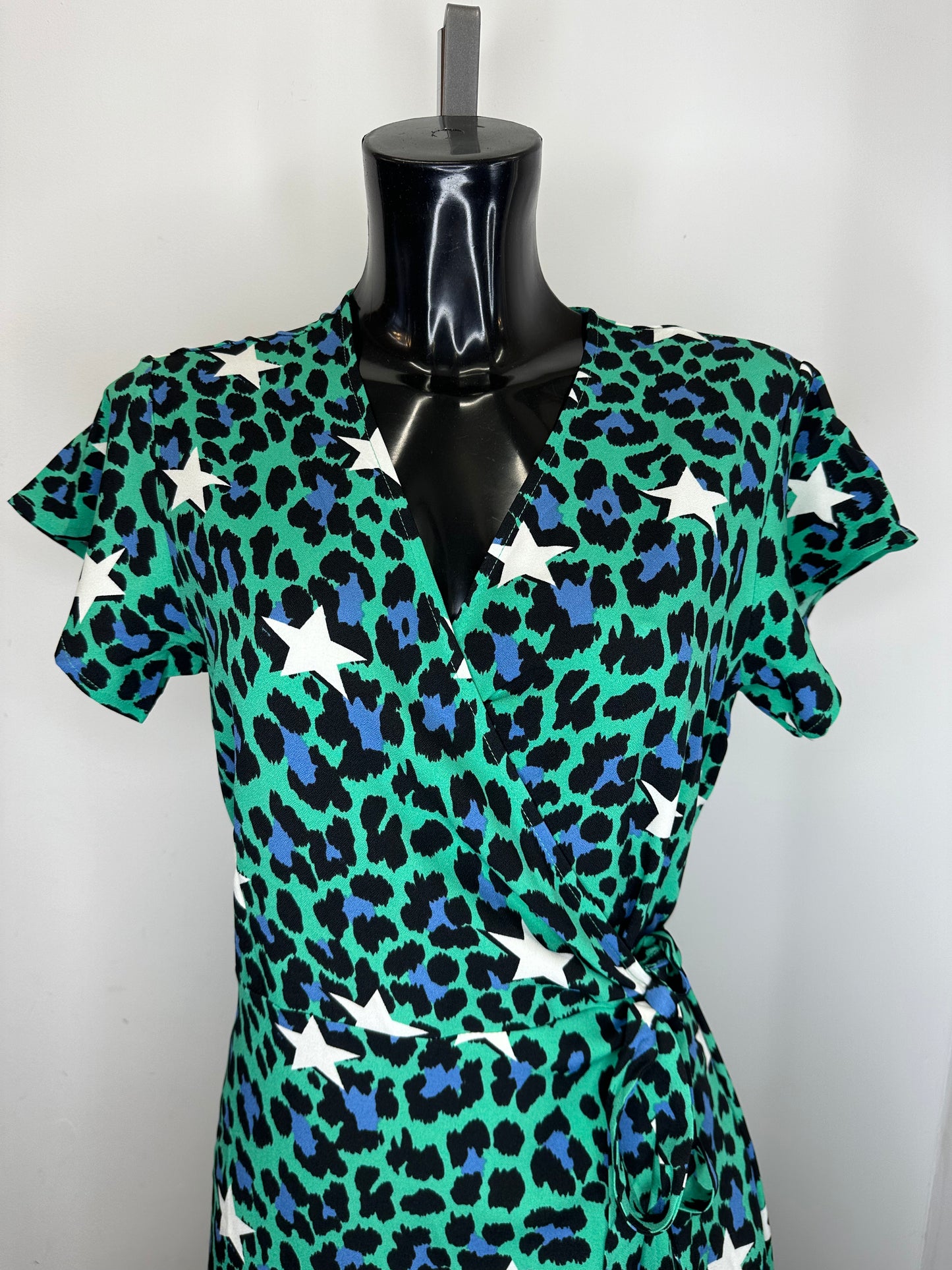Animal print star wrap dress - Green colour