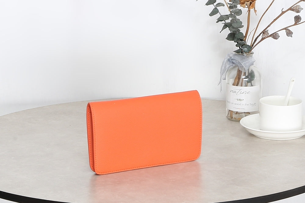Purses in a variety of colours