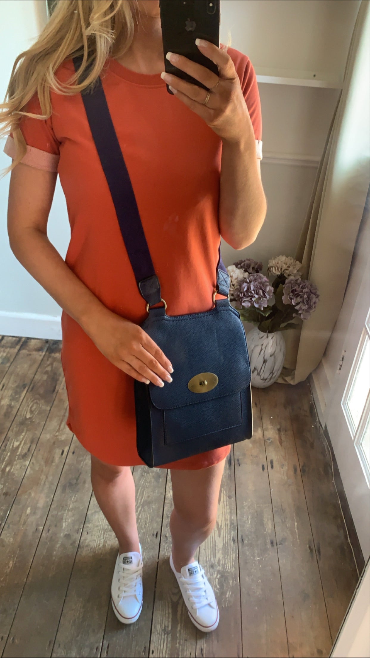 Navy cross over shoulder bag